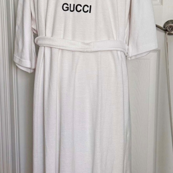 BATHROBE, MAXI LENGTH, WHITE, ONE SIZE, CHANEL ARMANI PRADA AND GUCCI EMBROIDERE - Picture 7 of 7
